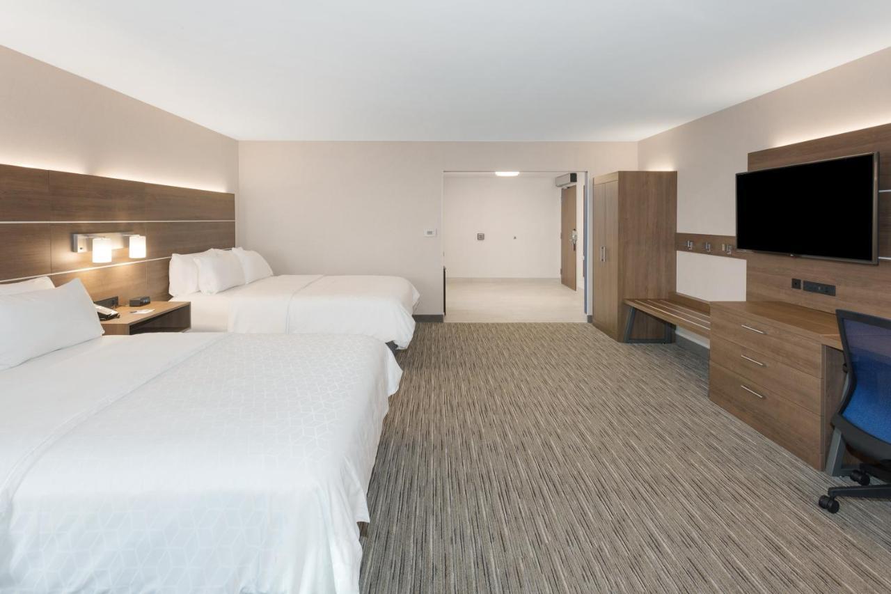 Holiday Inn Express Hotel & Suites Ottawa Airport By Ihg Экстерьер фото