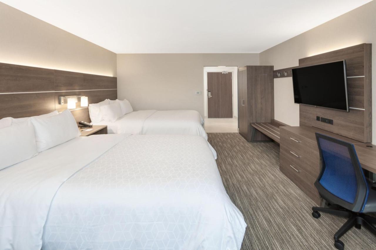 Holiday Inn Express Hotel & Suites Ottawa Airport By Ihg Экстерьер фото